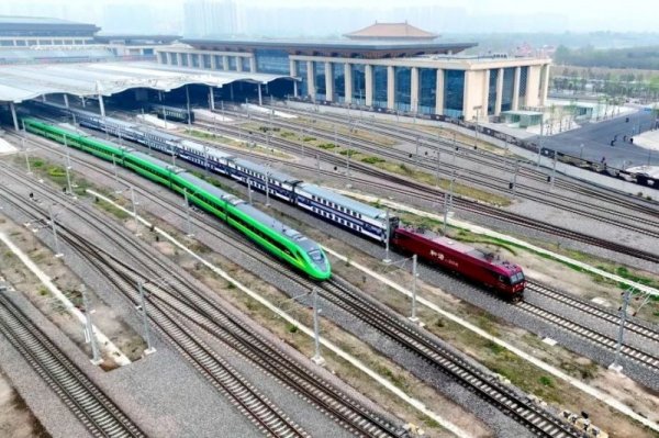 停止检票后火车会马上开走吗_